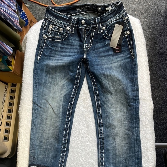 Miss Me Denim mid-rise cuffed Capri jeans Sz 24